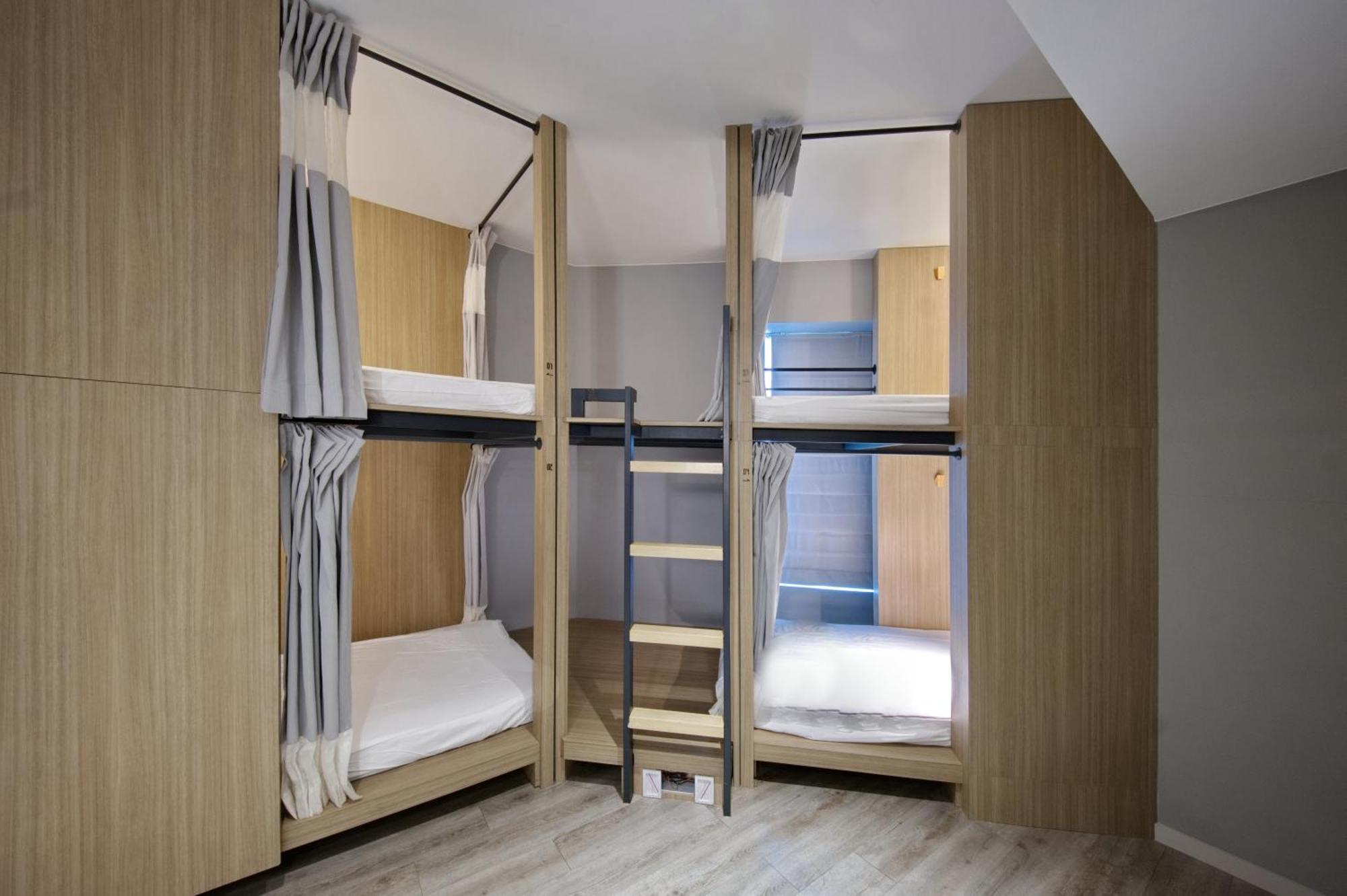 Olah Poshtel - Hualien Zhongfu Hotel Bagian luar foto